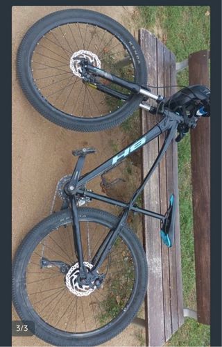 Bicicleta de montaña BH negra