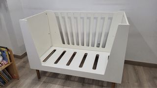 Maxi cuna Done by Deer