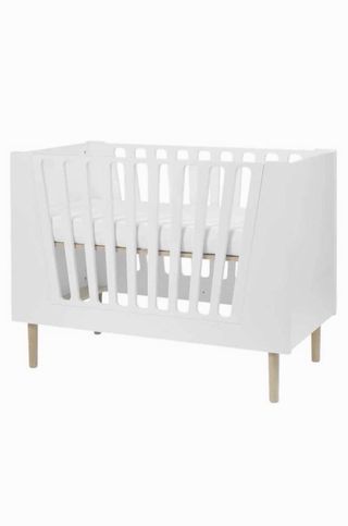 Maxi cuna Done by Deer