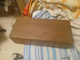Caja de madera antigua