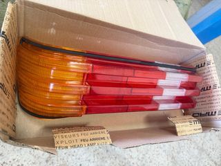 Piloto trasero derecho Mercedes W123