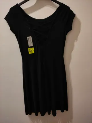 Vestito nero estivo con incrocio sulla schiena S/M