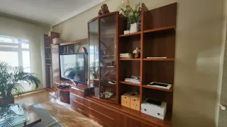 Mueble de salón modular madera.