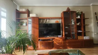 Mueble de salón modular madera.