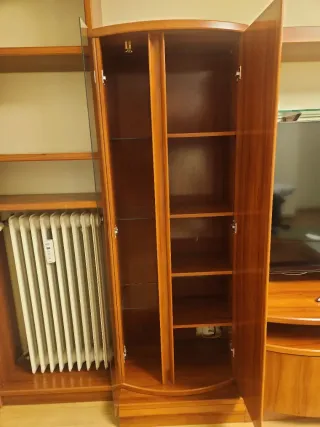 Mueble de salón modular madera.