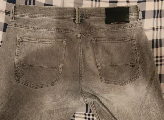 Pantalón Vaquero Tommy Hilfiger Gris T.32/32