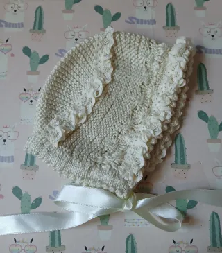 Capota y patucos bebé hechos a mano