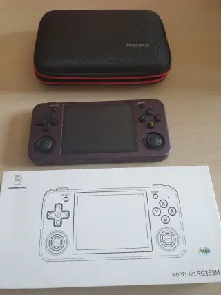 RG353M con funda
