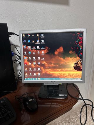 Acer Computadora Escritorio Buen Estado
