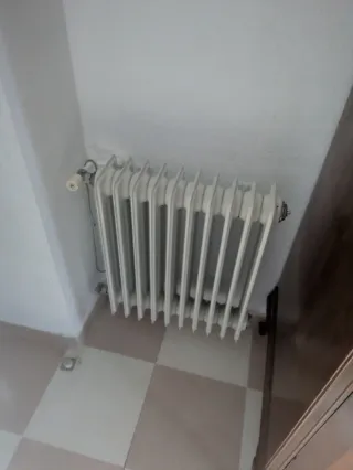 Caldera gasoil Ferroli + depósito + radiadores