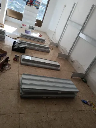 Estanterías metálicas