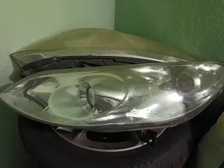 Faros Peugeot 4007 (2006) ( 2 unidades)