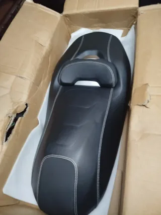 Asiento Yamaha Xmax 125 2023+