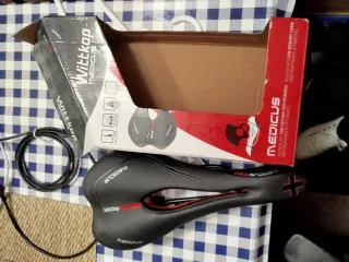 Sillín Wittkop Medicus BTT Memory Foam