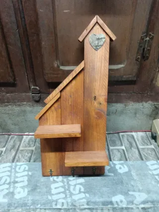 Cuelga llaves de madera con corazón