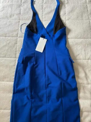 Vestido blazer azul eléctrico elegante y favoreced