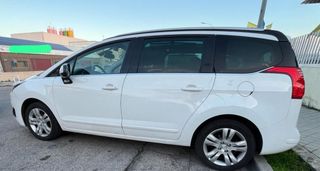 Peugeot allure 5008 2015