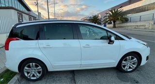 Peugeot allure 5008 2015