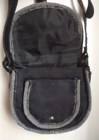 Bolso bandolera Negro Divided H&M