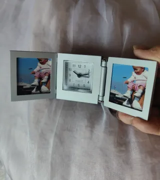 Portarretratos triple plata con reloj