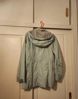 Chubasquero juvenil verde menta talla M