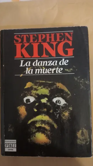 Lote de 2 libros de terror. De regalo la danza..