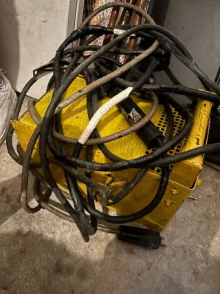 Soldador Eléctrico Amarillo