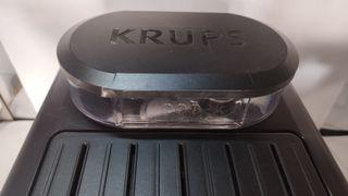 Krups Máquina de café Essential, molinillo de granos, cafetera espresso, pantalla LCD, limpieza automática, boquilla de vapor pa