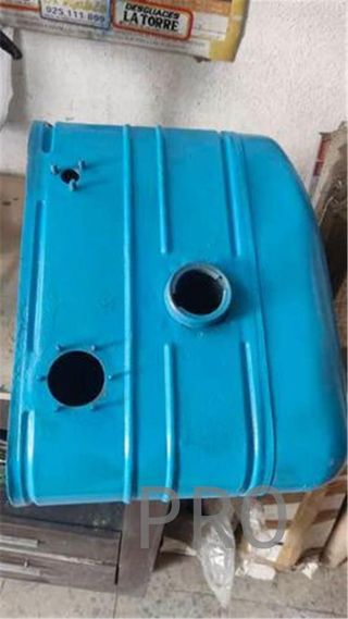 depósito de gasolina Seat 600 cuadrado