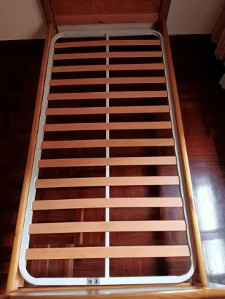 2 Camas de Madera Maciza