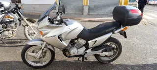 Honda Varadero 125 Plata