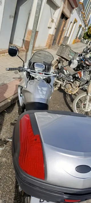 Honda Varadero 125 Plata