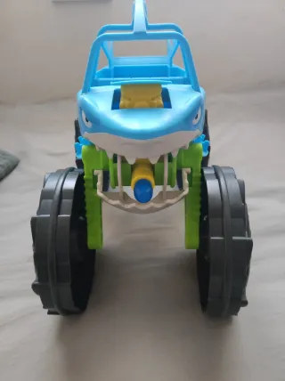 Coche Goo Jit Zu Tiburón