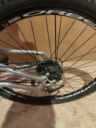 Bicicleta Orbea Doble Suspensión