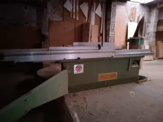 Maquinaria de carpintería industrial