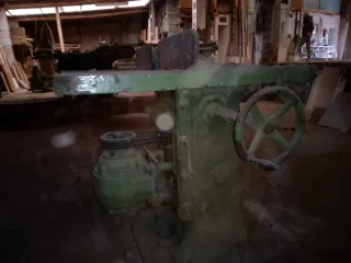 Maquinaria de carpintería industrial