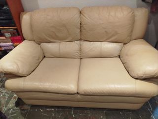 Sofá de piel beige 2 plazas