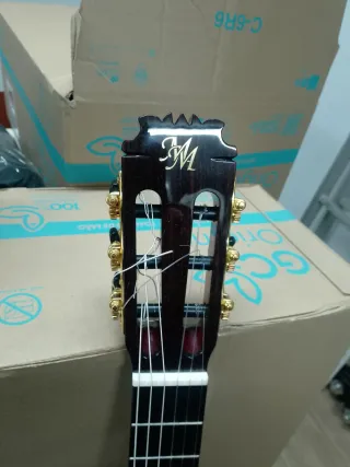 Guitarra flamenca NO NEGOCIABLE