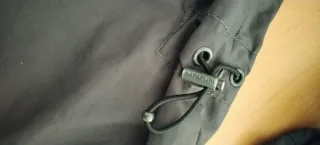 Chaqueta Napapijri gris entretiempo