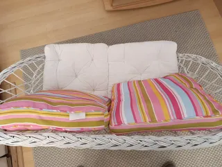 Sofá baúl mimbre 2 plazas. Loveseat.