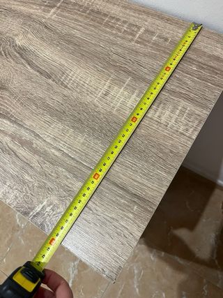 Aparador de color blanco y madera