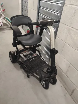 Silla de ruedas eléctrica scooter