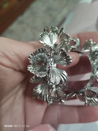 Pendientes florales Zara plateados