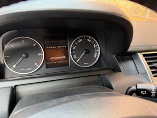 Land Rover Range Rover Sport 2011