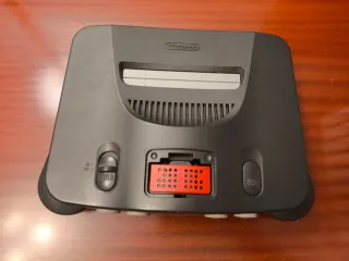 Nintendo 64 + 2 Mandos + 9 Juegos.