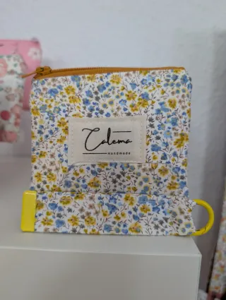 Conjunto monedero y llavero Liberty Calema