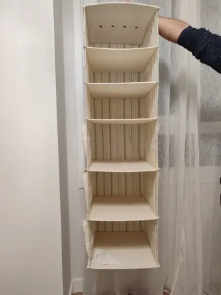 Zapatero organizador colgante de tela.