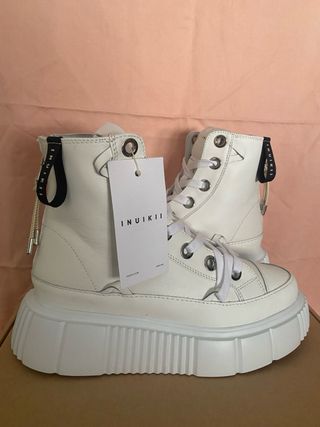 Scarponcini Inuikii bianchi