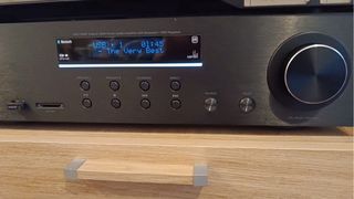 Amplificador Aiwa AMU-120BT BK HiFi Bluetooth 60W