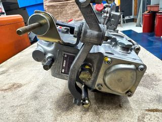 BOMBA INJECTORA DEUTZ F6L912 BOSCH